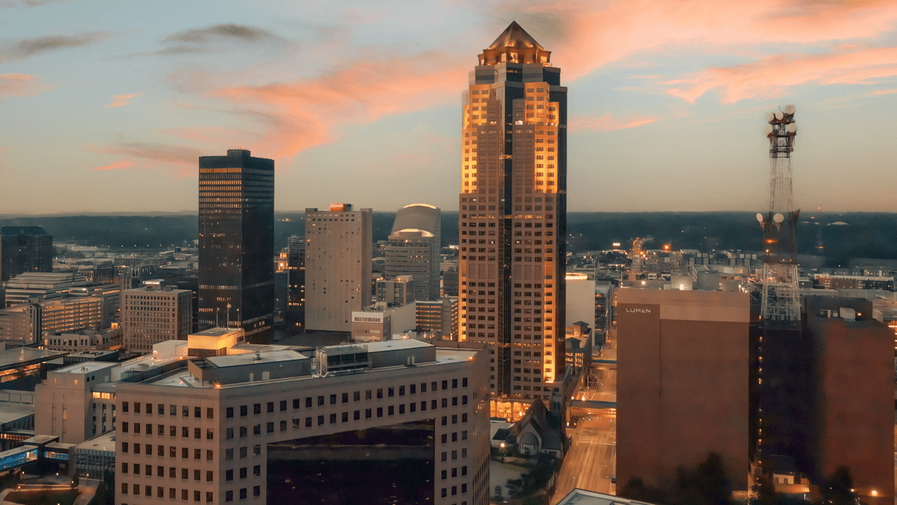 Top 10 Tallest Buildings in Iowa [List of 2022]