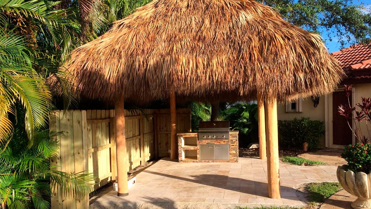 Diy Tiki Hut Kits DIY Tiki bar with er Summit BBQ. Outdoor tiki