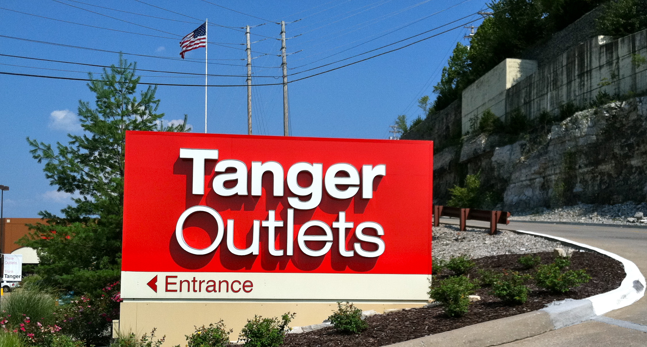 Tanger Outlets 5元买无限次数额外75折卡，到10月31日截至 美国打折网