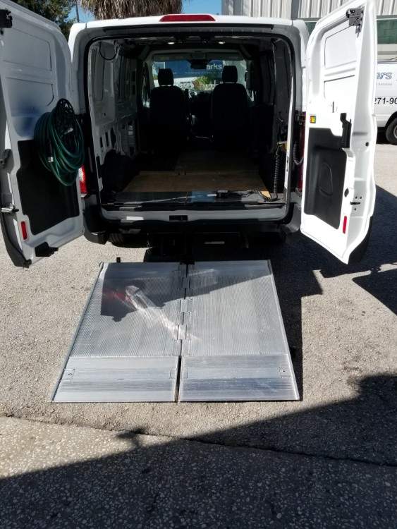 Portable Business Dream Cargo Van, Lift Gate 2018 Used Carpet