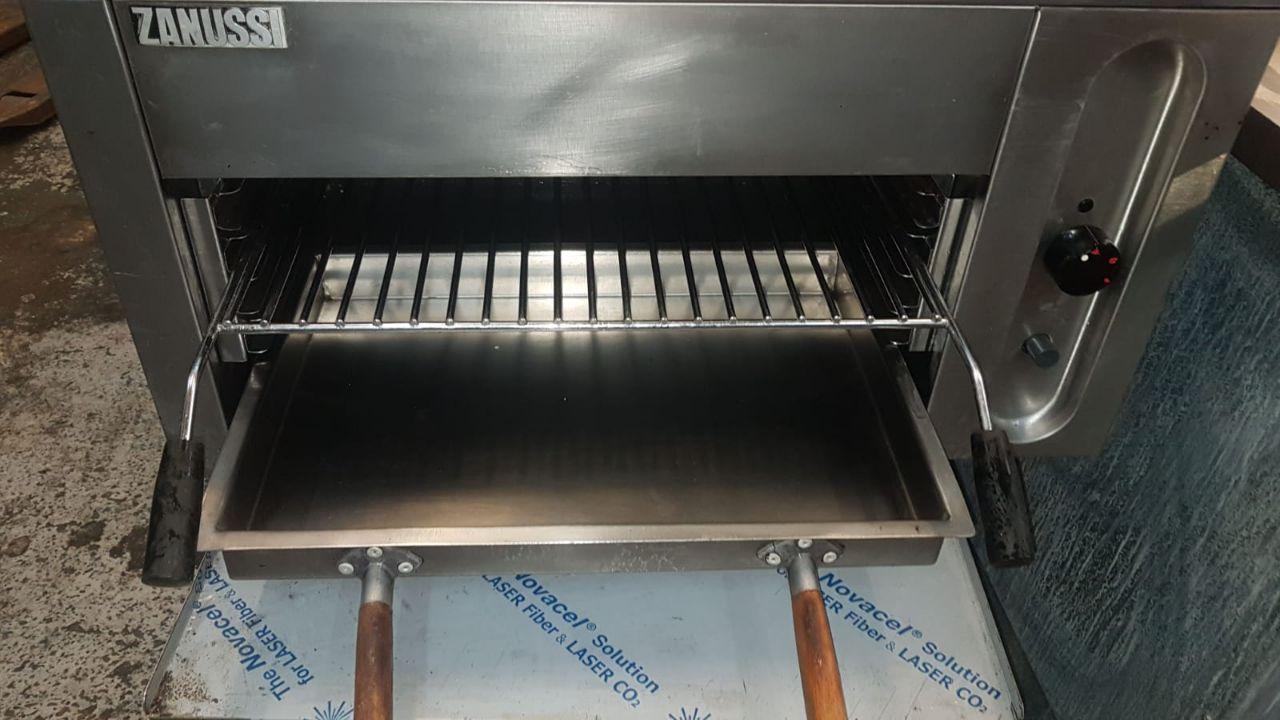 Zanussi Natural Gas Salamander Grill / High performance burner systems ideal for flashing and