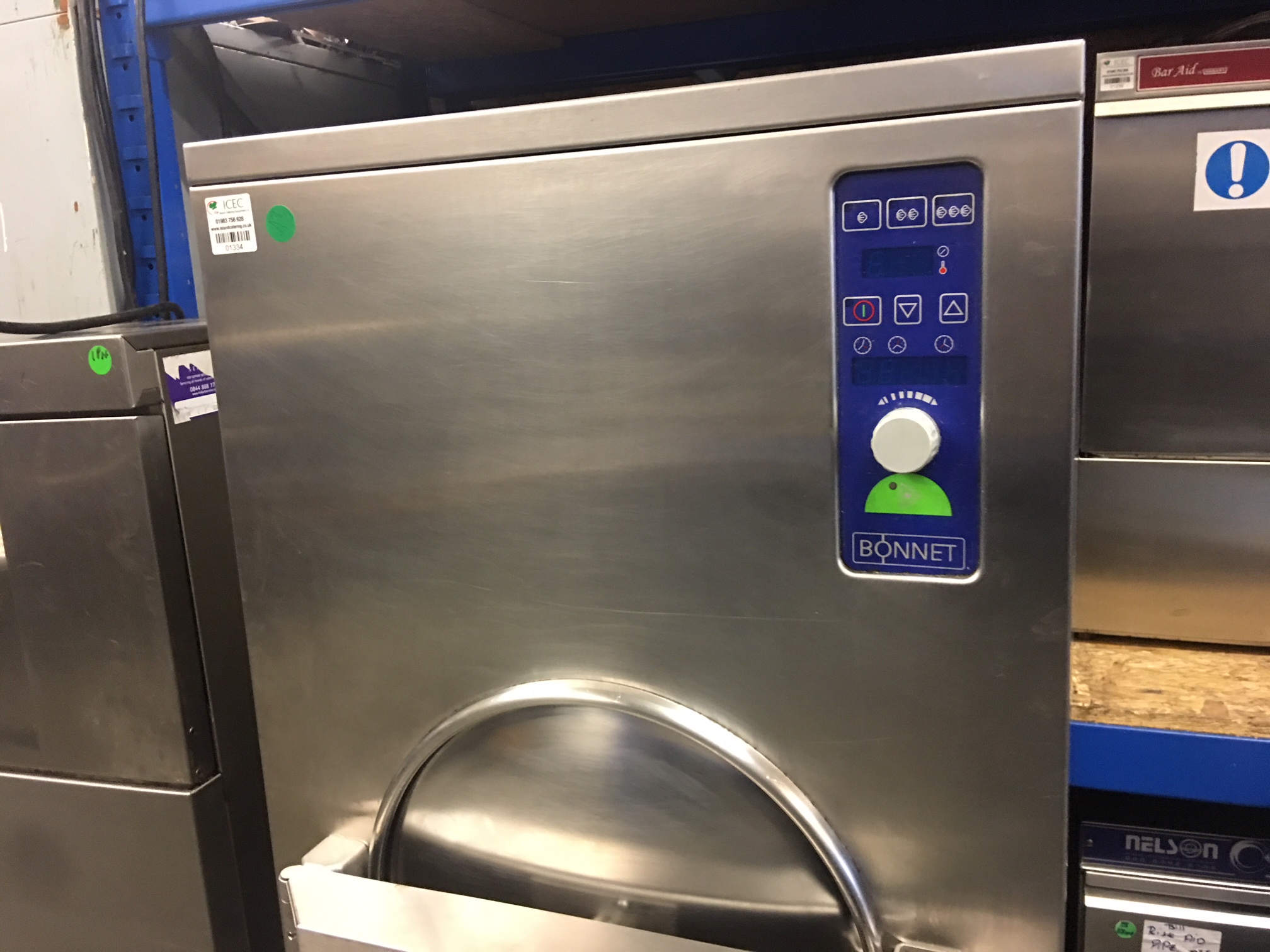 Hobart 204 Series 5 High Speed Pressure Steamer, steam veg in 5 min