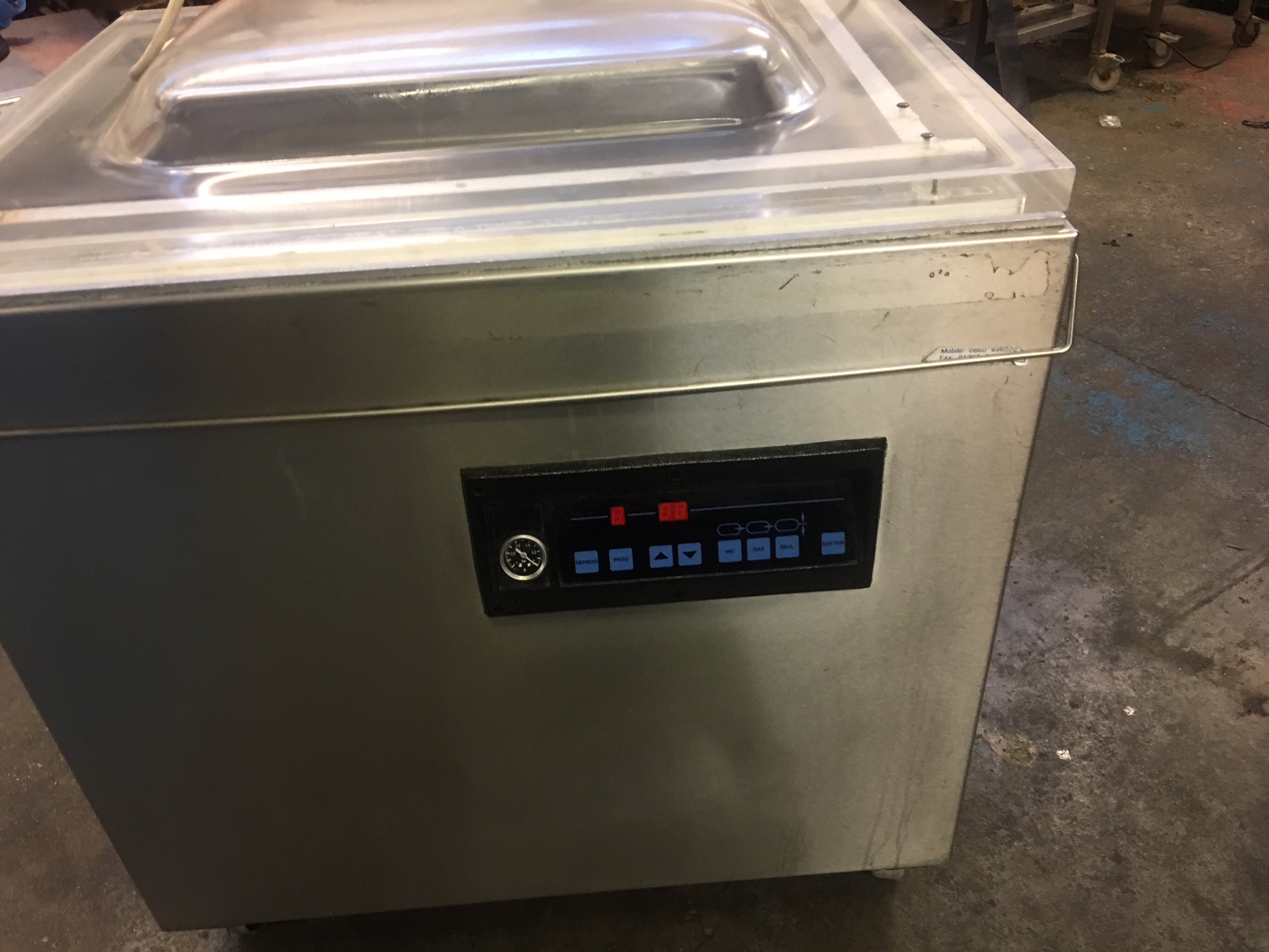 Commercial vacuum sealer, large powerful ideal for large restaurant