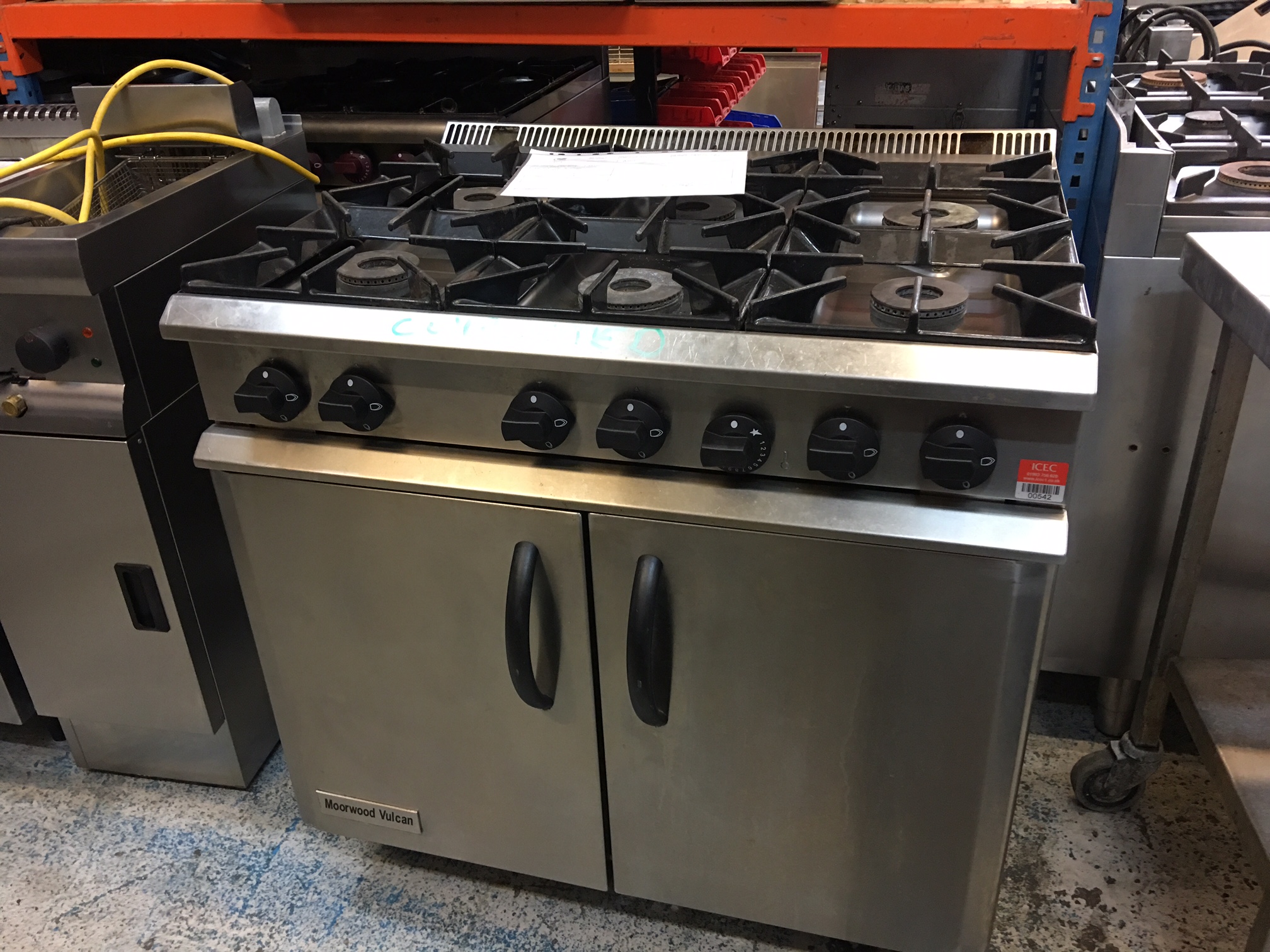 MOORWOOD VULCAN COMMERCIAL 6 BURNER GAS COOKER OVEN *VGC* ONLY £750