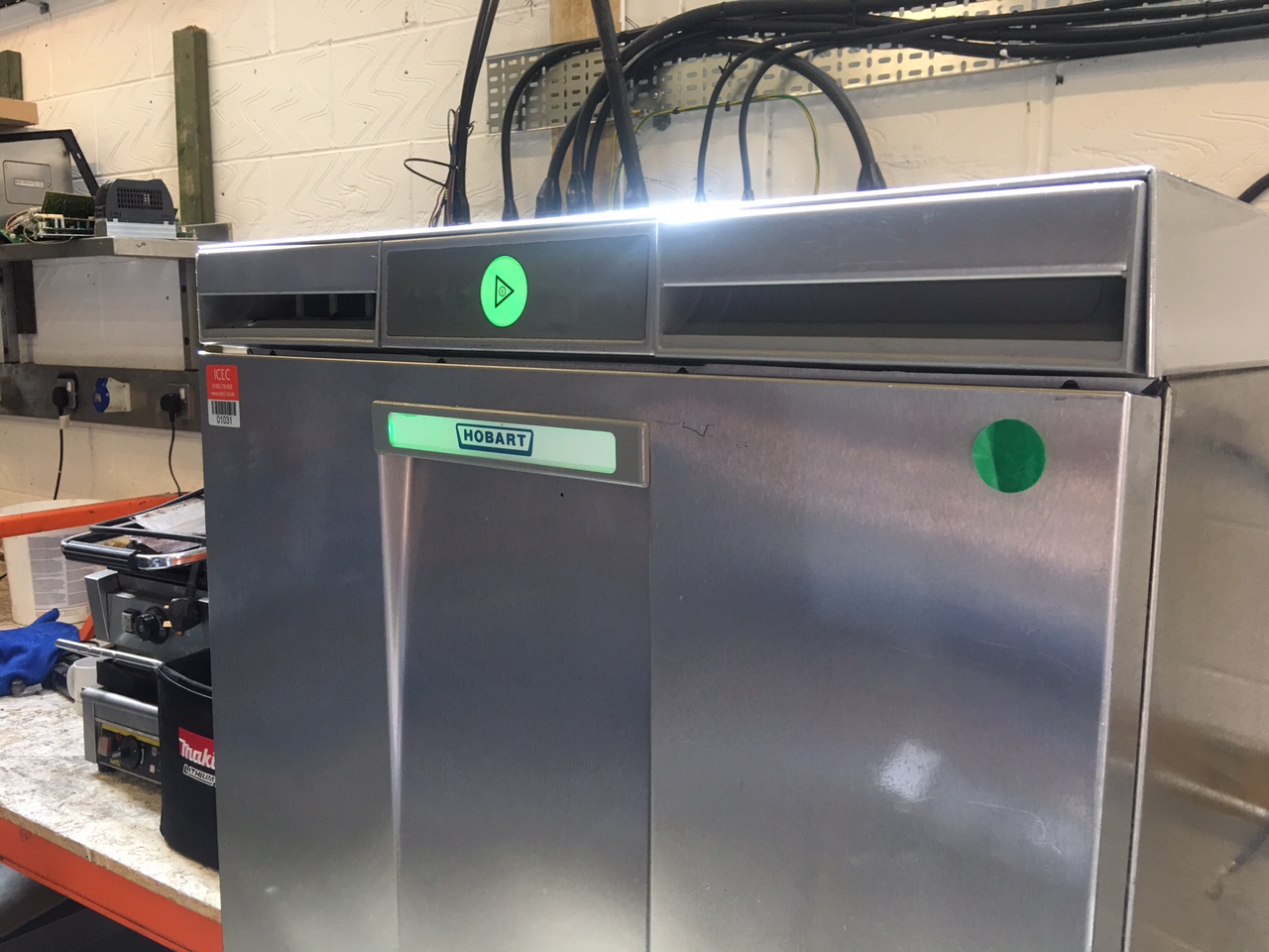 Hobart Undercounter Dishwasher Single Phase with dryer , fantastic