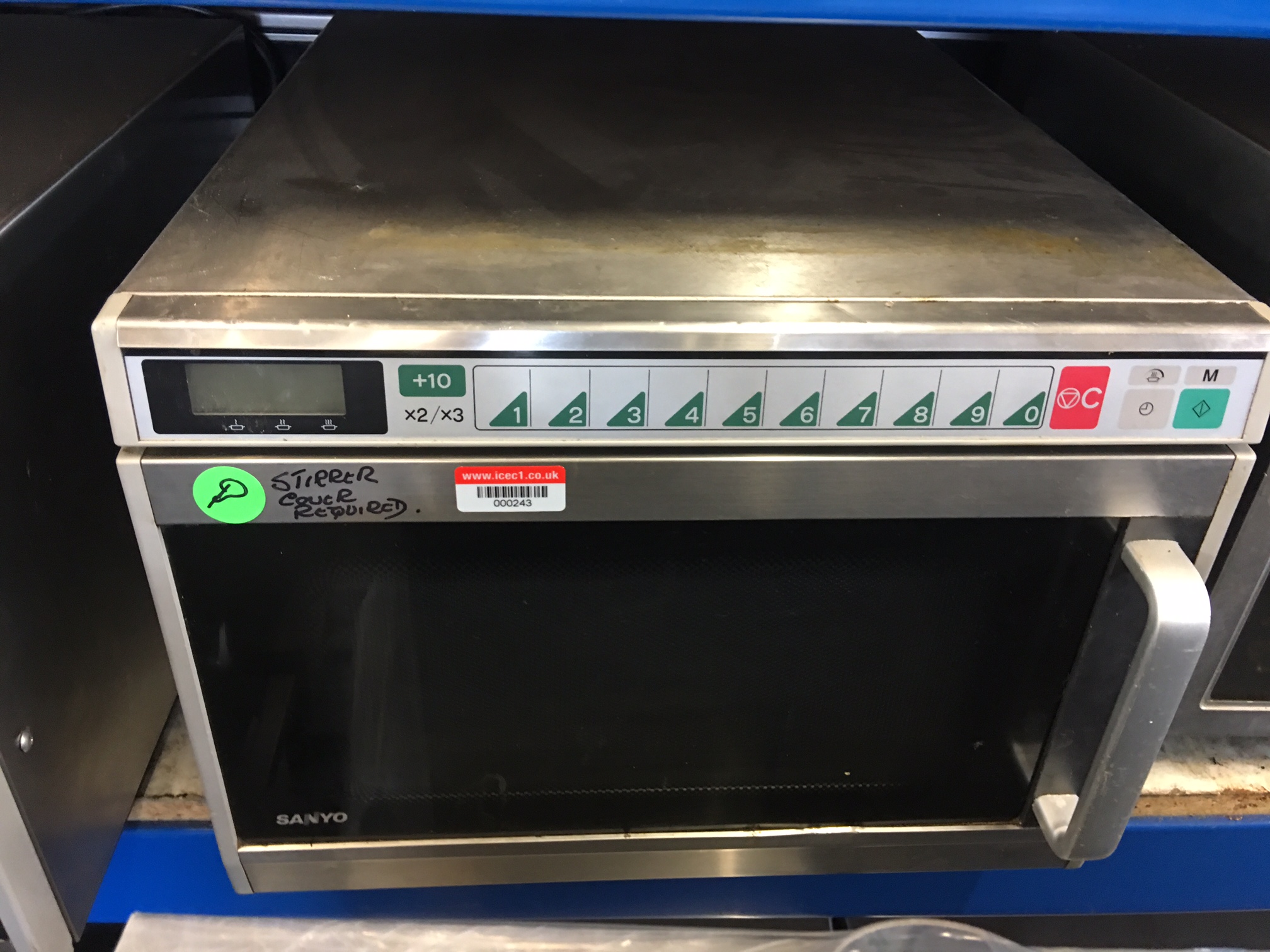 Sanyo Commercial Microwave in used condition £195 inc VAT (JOB LOT
