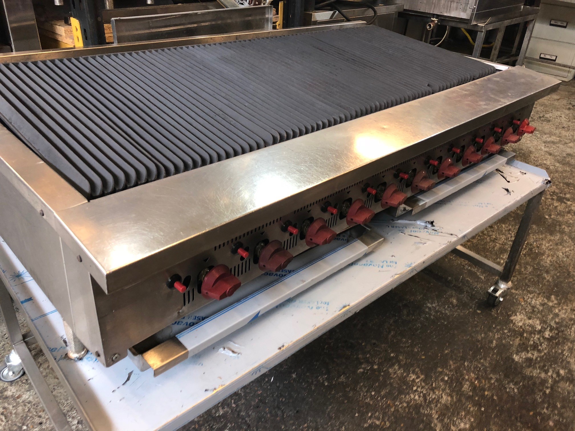 Hobart , wolf 10 Burner Chargrill 1.5m vat included , peri peri grill