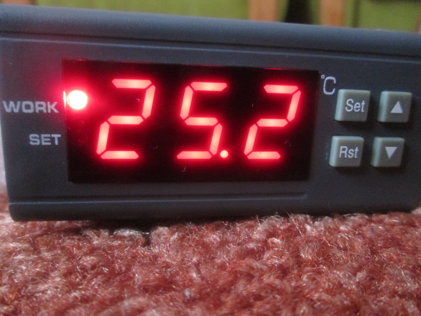 WH7016C Temperature controller complete review and guide how to set