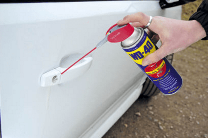 This ONE Trick Will Help You Defrost Your Windshield In SECONDS