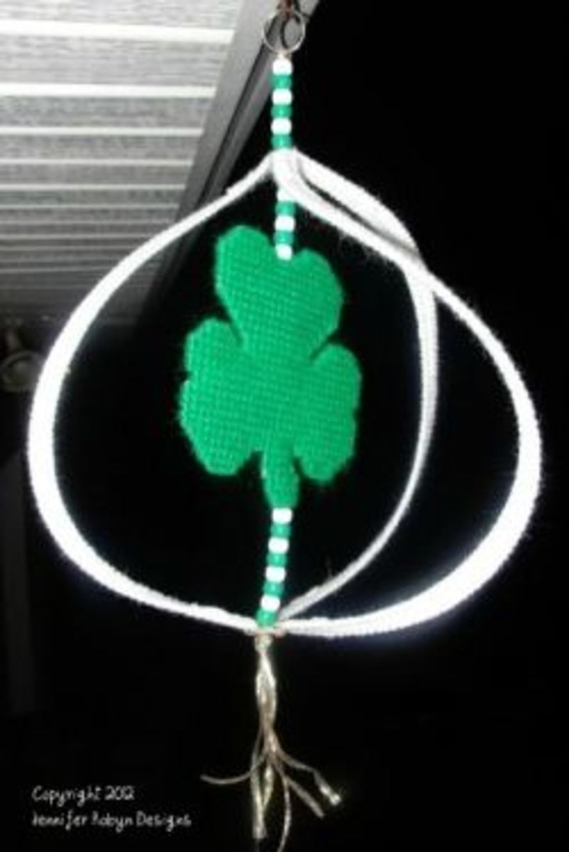 St Patricks Day Plastic Canvas Pattern Shamrock Wind Spinner