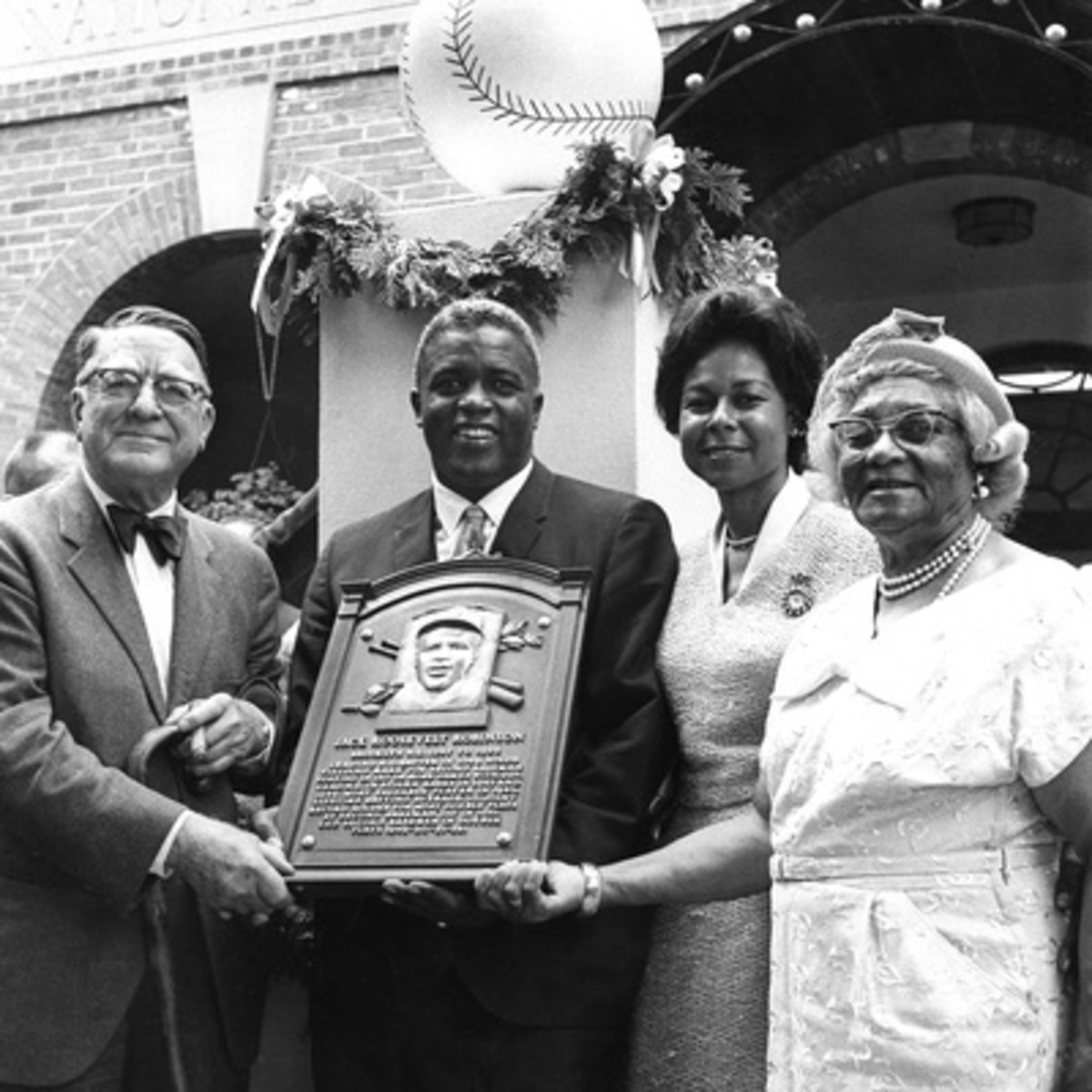 Jackie Robinson The Story of an American Hero hubpages