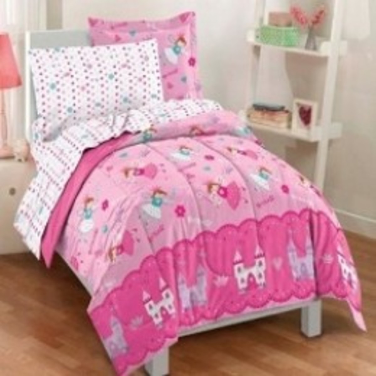 Popular Little Girl's Bedding Sets for Twin Beds