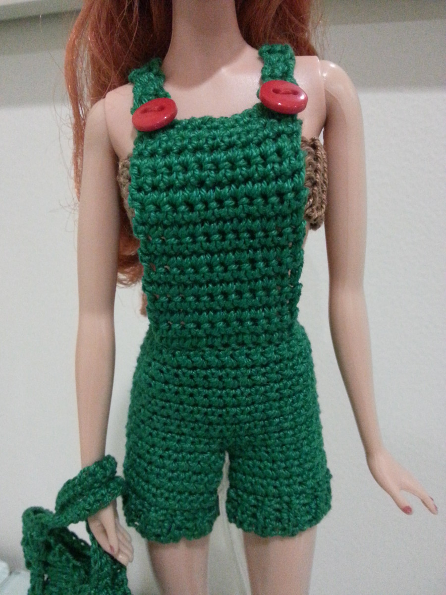 Barbie Basic Overalls (Free Crochet Pattern)