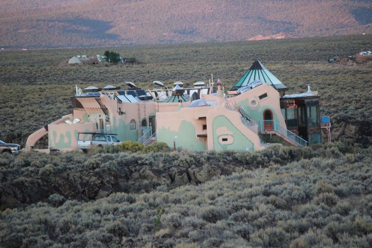 The Earthships of Taos, New Mexico SpaceAge Design in Environmentally