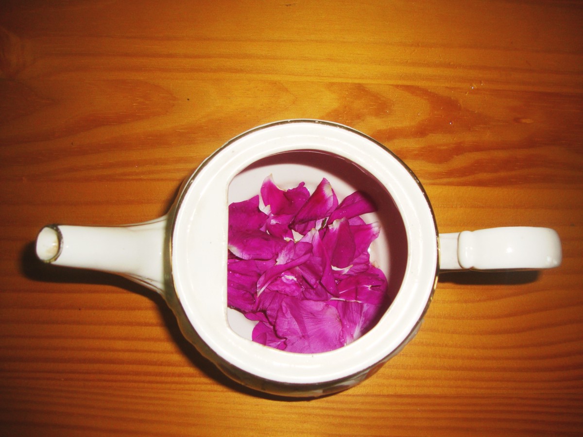 How to Make Rose Petal Tea Delishably