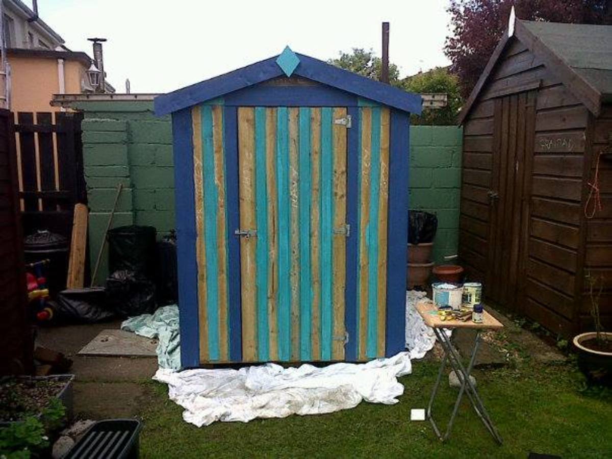 How to Paint Your Garden Shed and Wall Dengarden