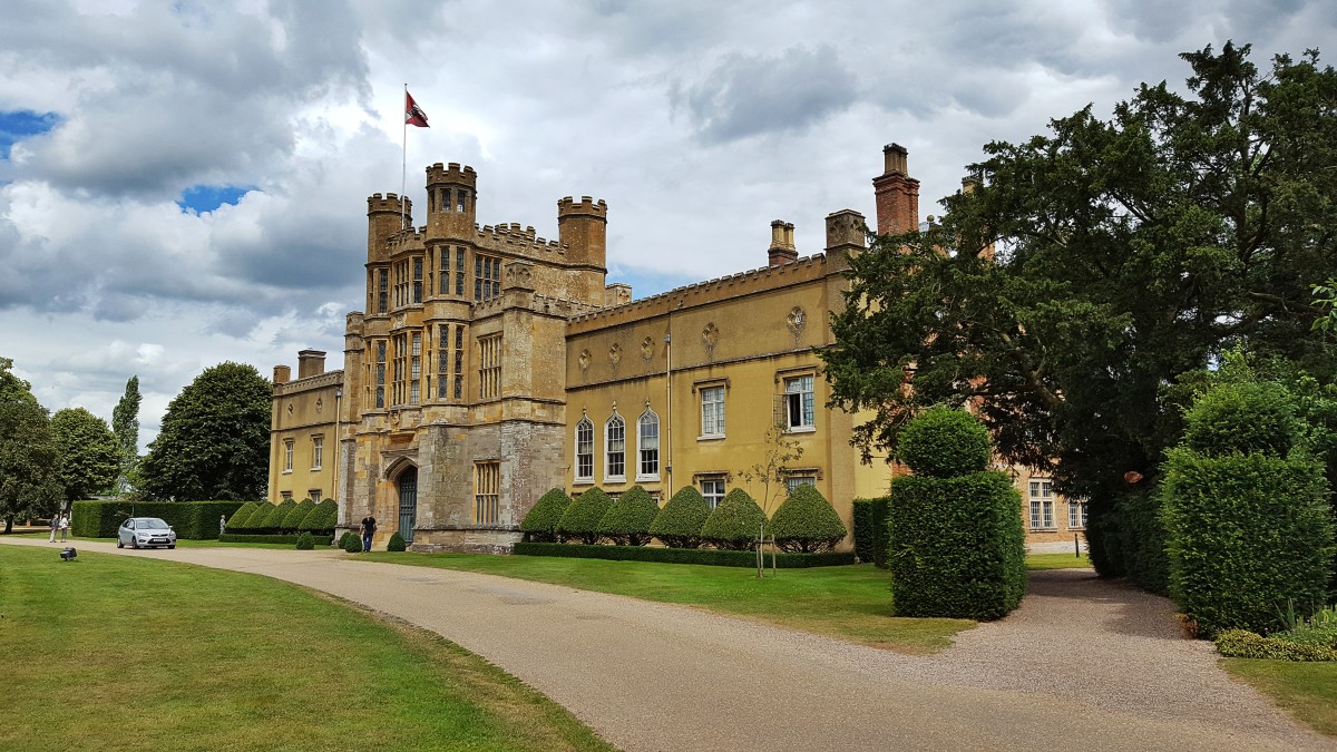 The Fall of the Throckmorton Arms Owlcation