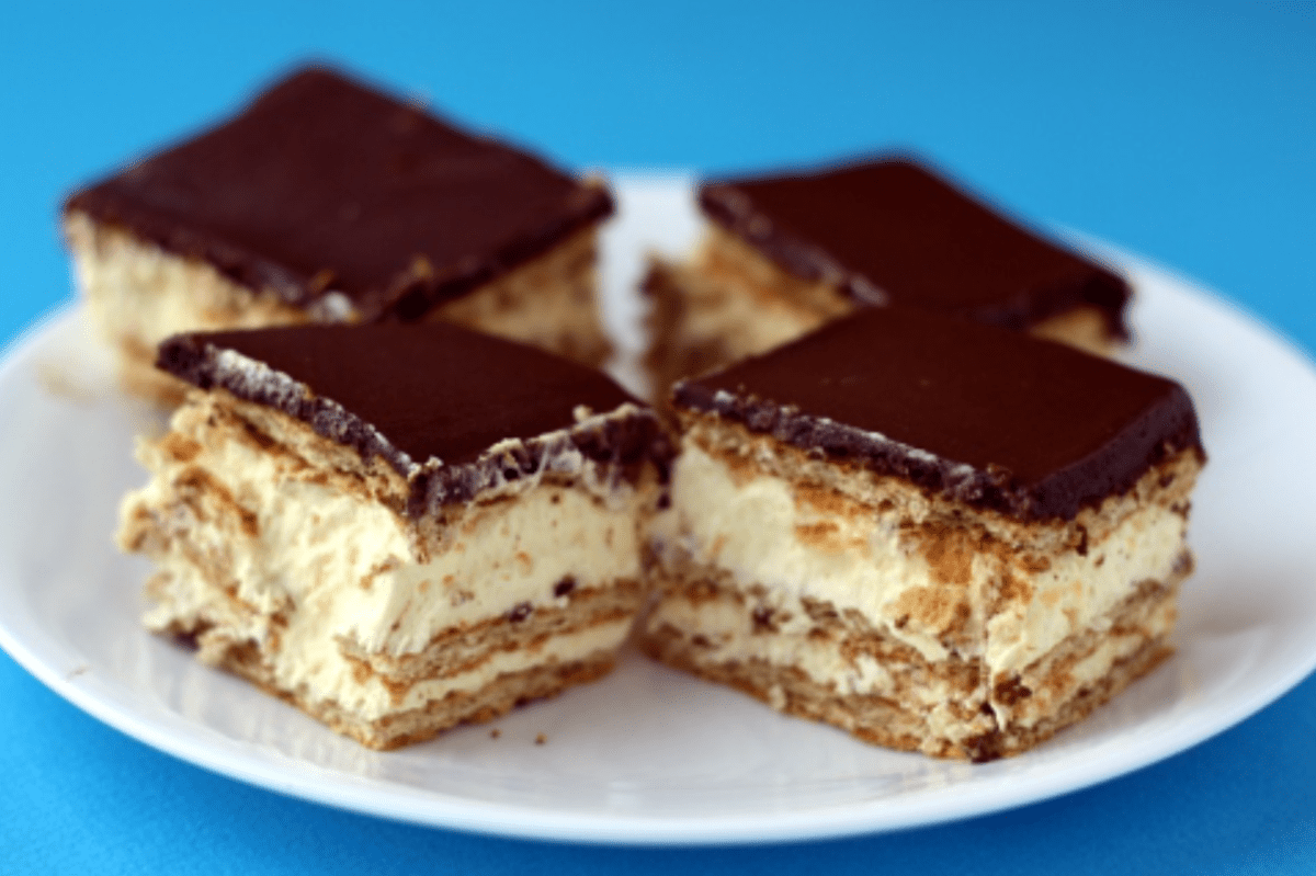 Dorm Room Cooking Eclair Cake Delishably