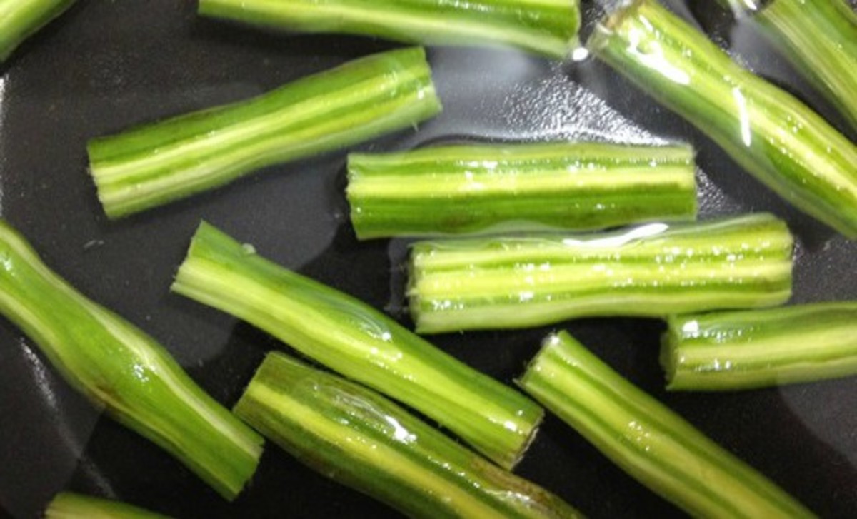 How to Make a Drumstick (Moringa) Curry or Side Dish Delishably