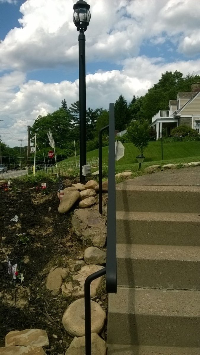 How to Paint Outdoor Metal Railings and Light Poles Dengarden