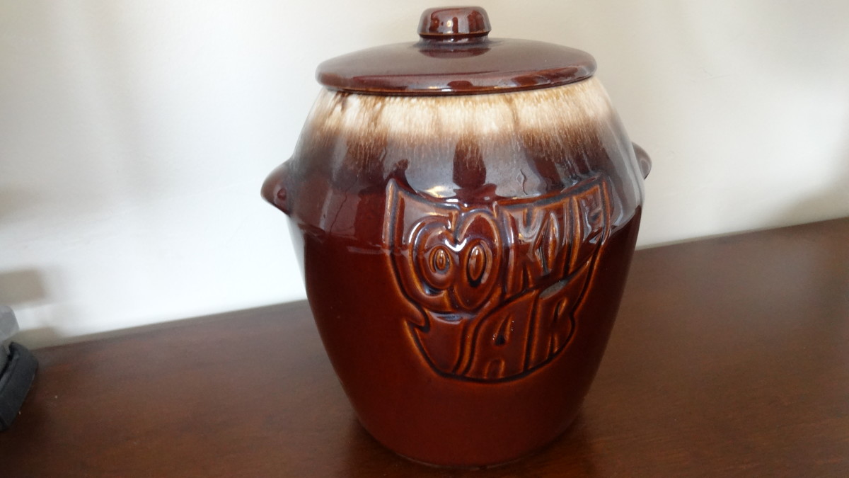 Modest Treasures Five MidCentury American Pottery Companies HobbyLark