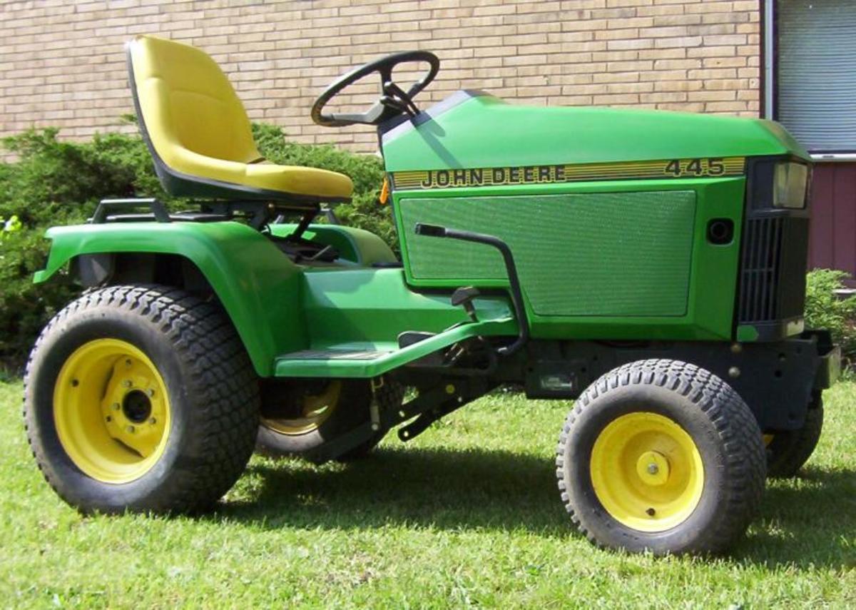 John Deere 445 Dengarden