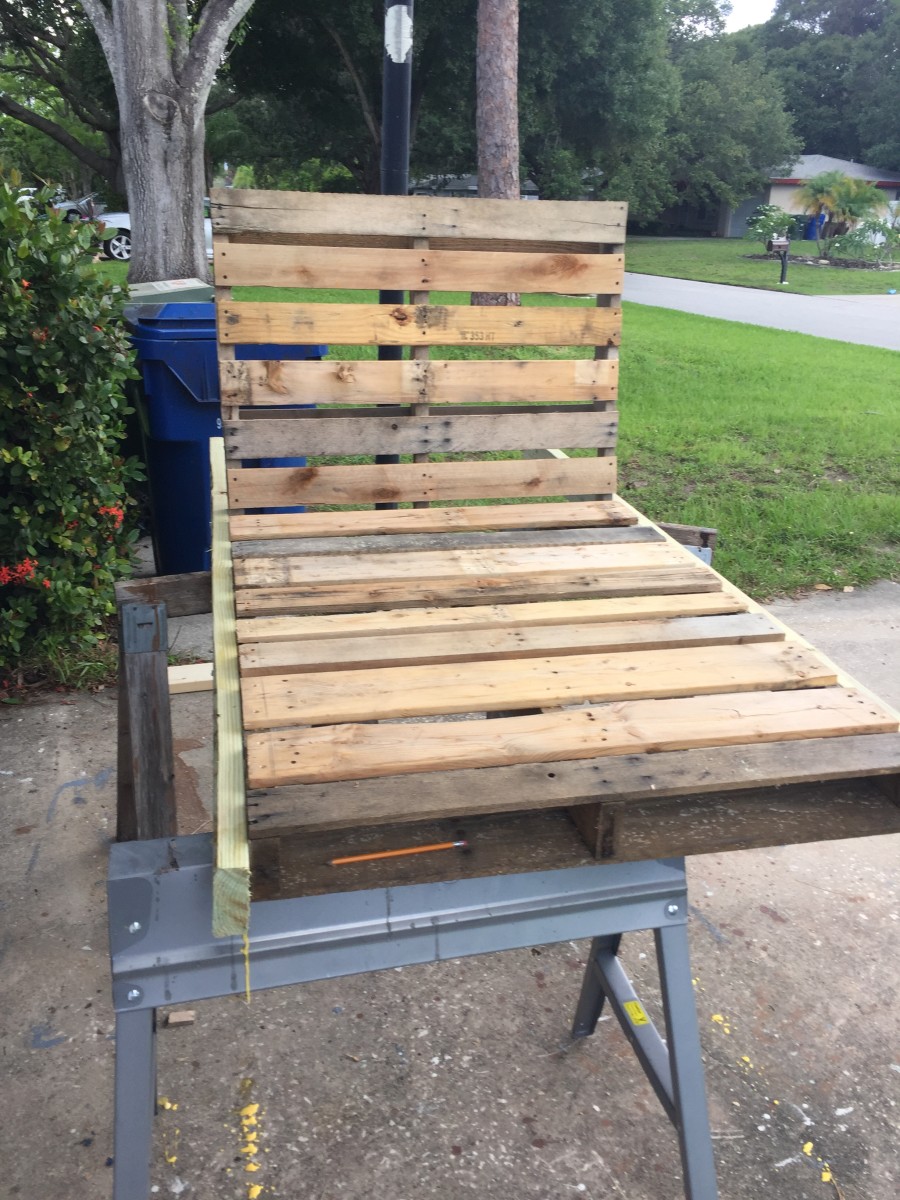 DIY Chaise Lounge Pallet Swing for 150 Dengarden