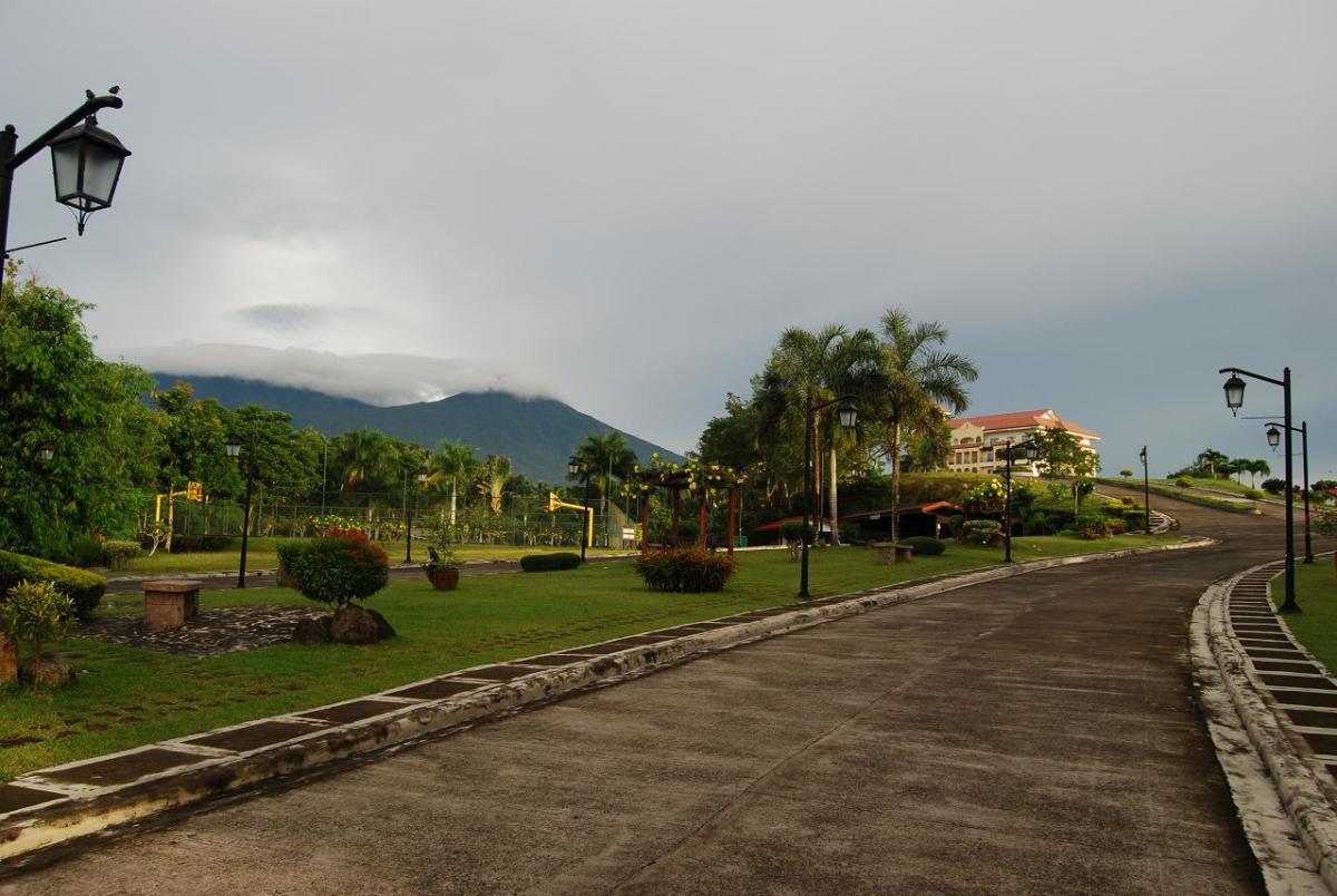 Review of Graceland Estates and Country Club in the Philippines