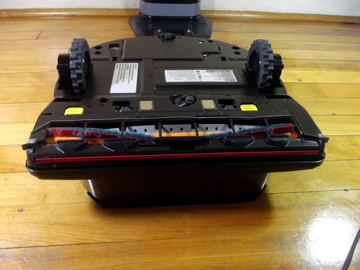 Review of the Samsung Powerbot R7040 Robotic Vacuum Dengarden