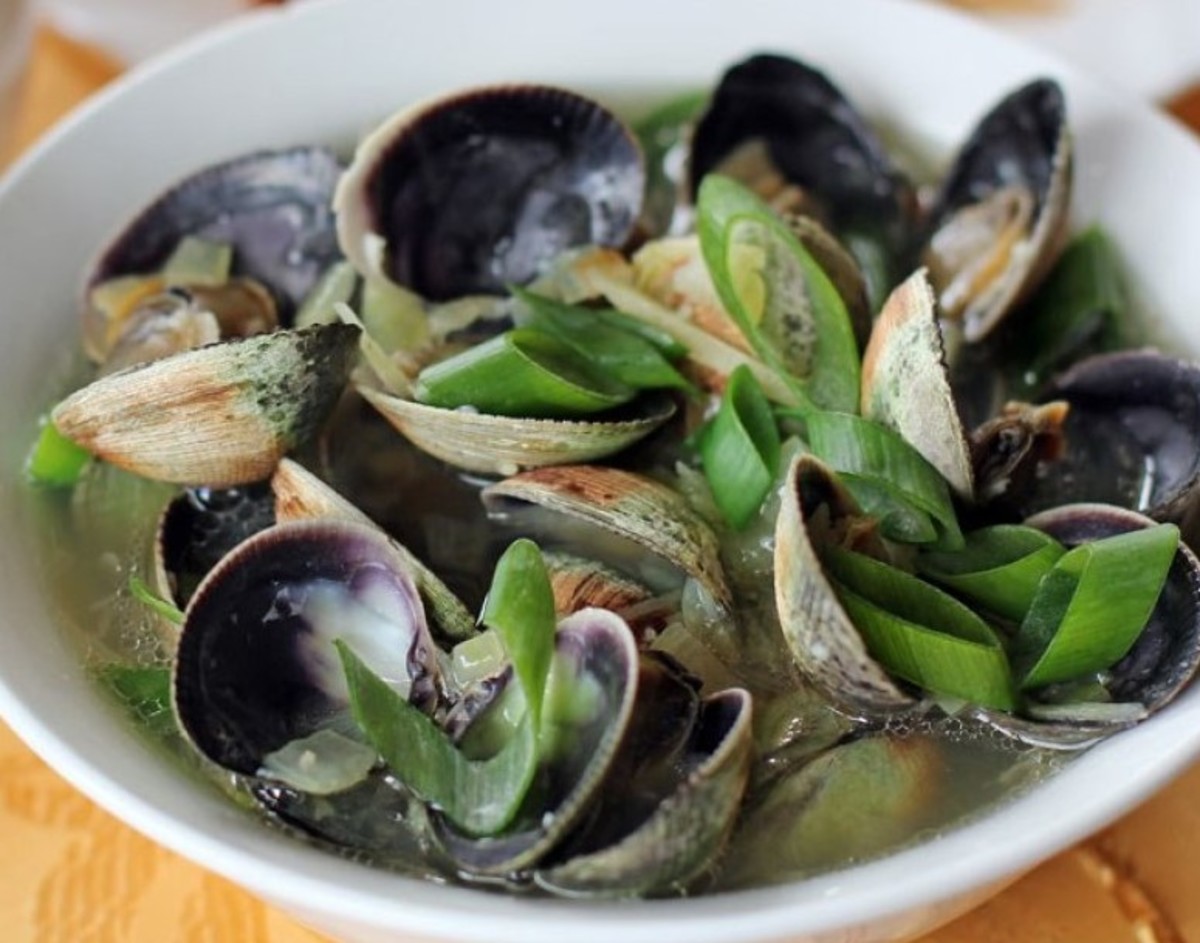 FilipinoStyle Clam Chowder (Tinolang Halaan) Delishably