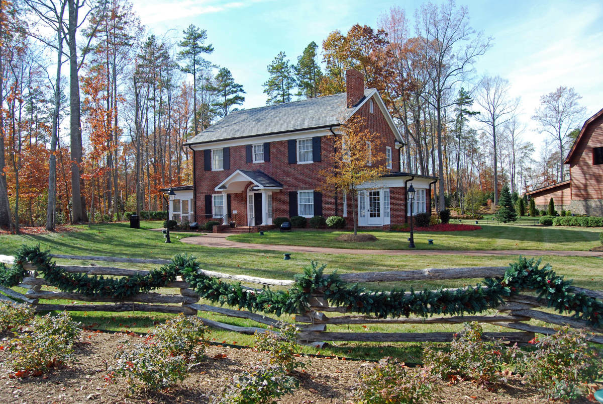 Dr. Billy Graham Library A Photo Tour of the Home and Library in Charlotte, North Carolina