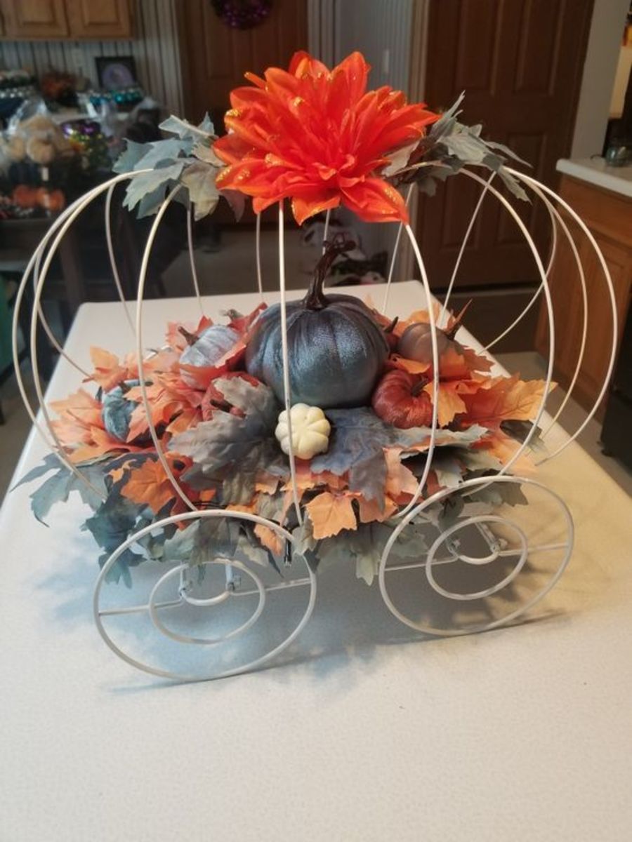 35+ Awesomely Creative Dollar Store Pumpkin Crafts for Fall and