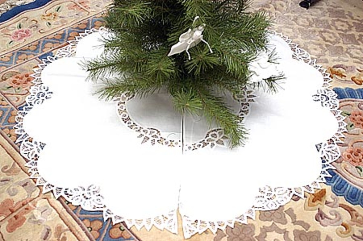 White Christmas Tree Skirts