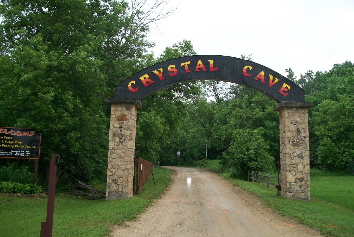 Caves to Visit in Wisconsin. Crystal Cave. HubPages