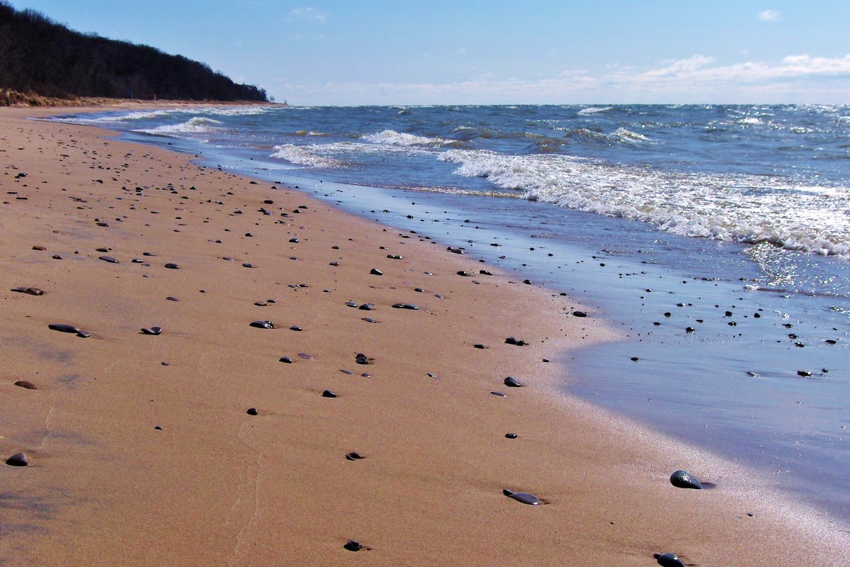 Meltdown at Pier Cove Beach A Photo Essay History