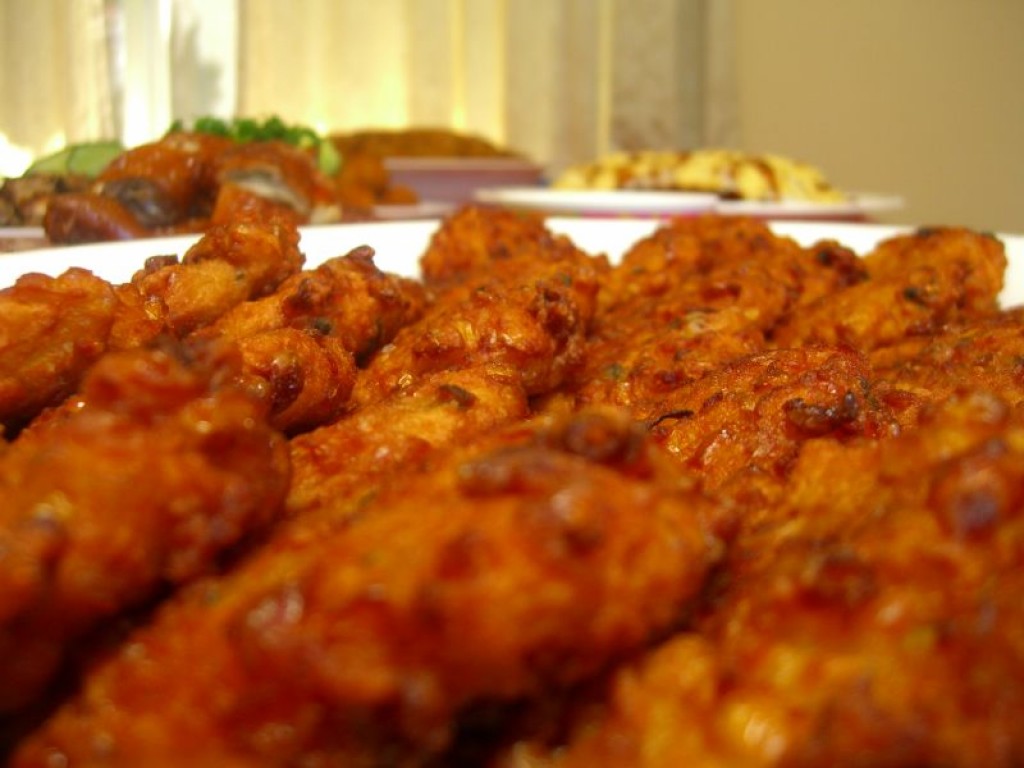 How to Make Bakwan/Perkedel Jagung. Easy Indonesian Corn Fritter Recipe