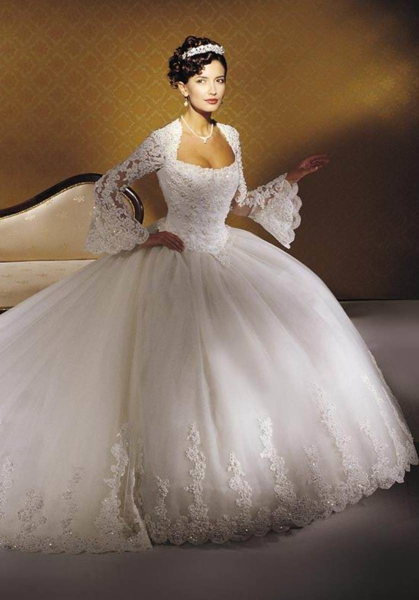 Vintage Inspired Winter Wedding Gowns and Dresses Bellatory