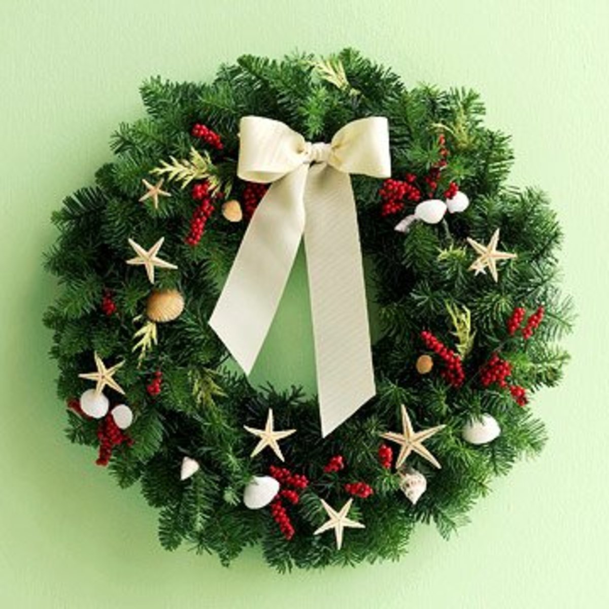10 Ways to Decorate Evergreen Wreaths Decoration Ideas for the