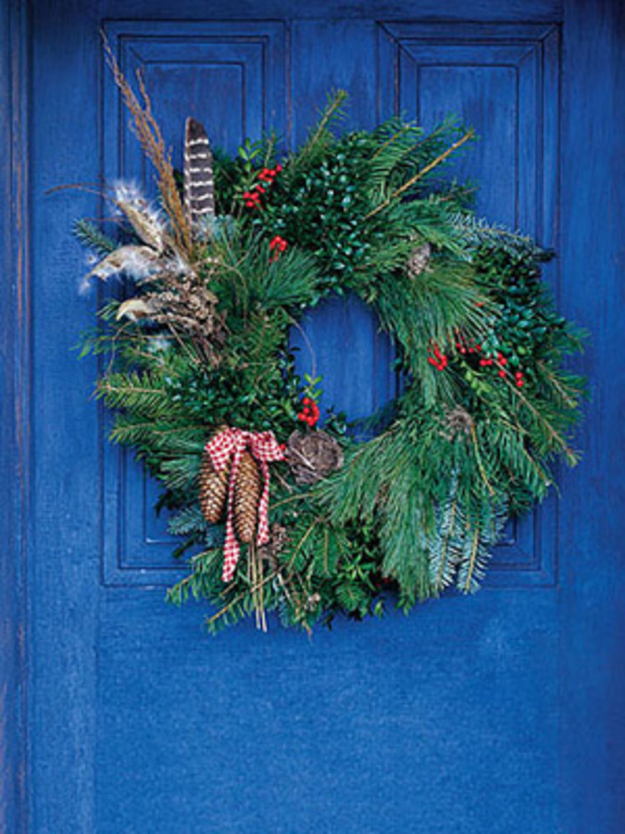10 Ways to Decorate Evergreen Wreaths Decoration Ideas for the