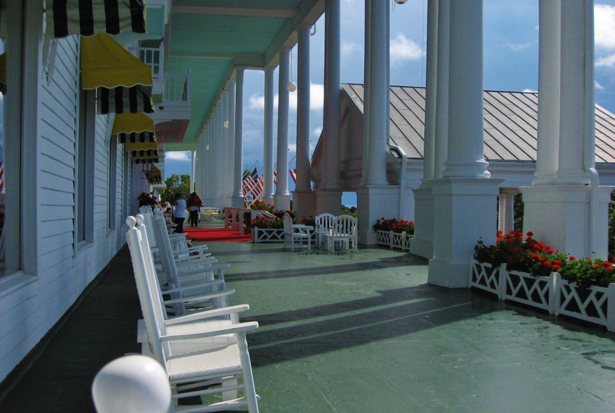 Visiting the Luxurious Mackinac Island's Grand Hotel Movie Site and