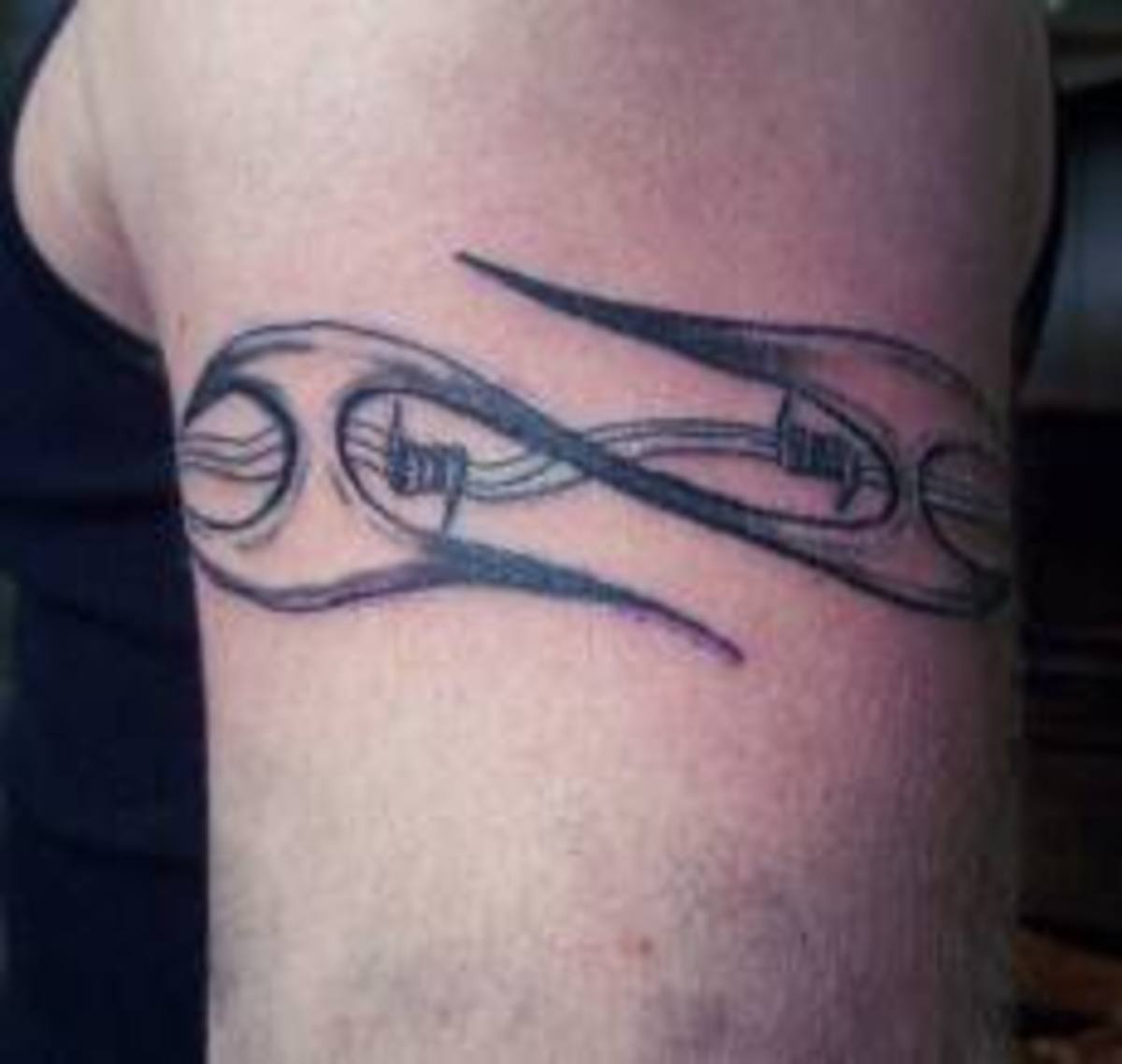 Barbed Wire Tattoos And MeaningsBarbed Wire Tattoo Designs And Ideas