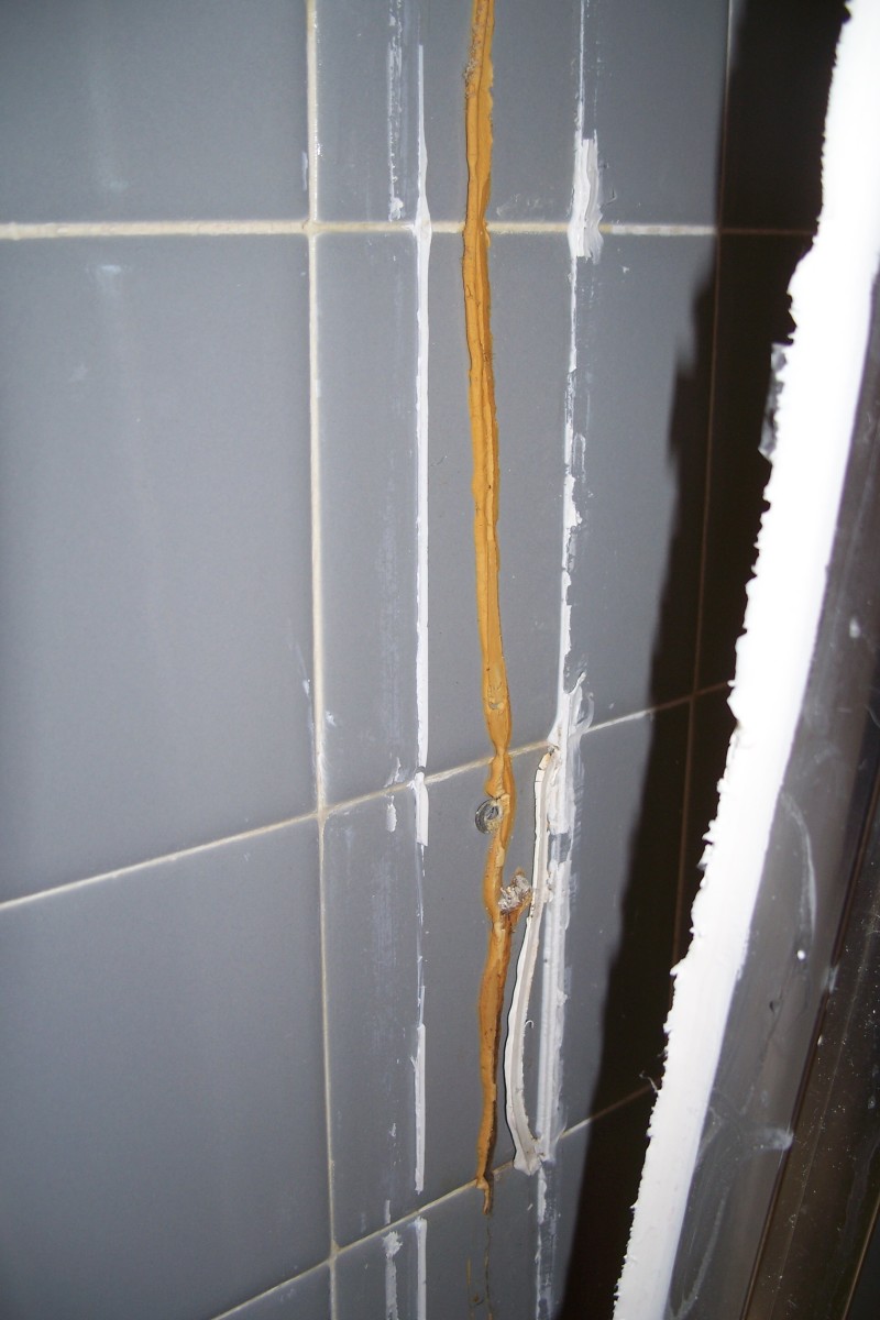 DIY StepbyStep Guide to Remove Shower Doors From a Bathtub Dengarden
