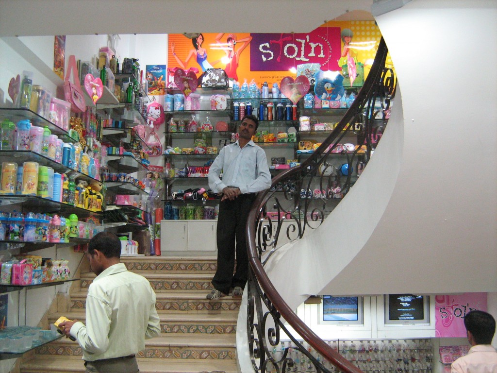 Can metal in bras cause breast cancer?