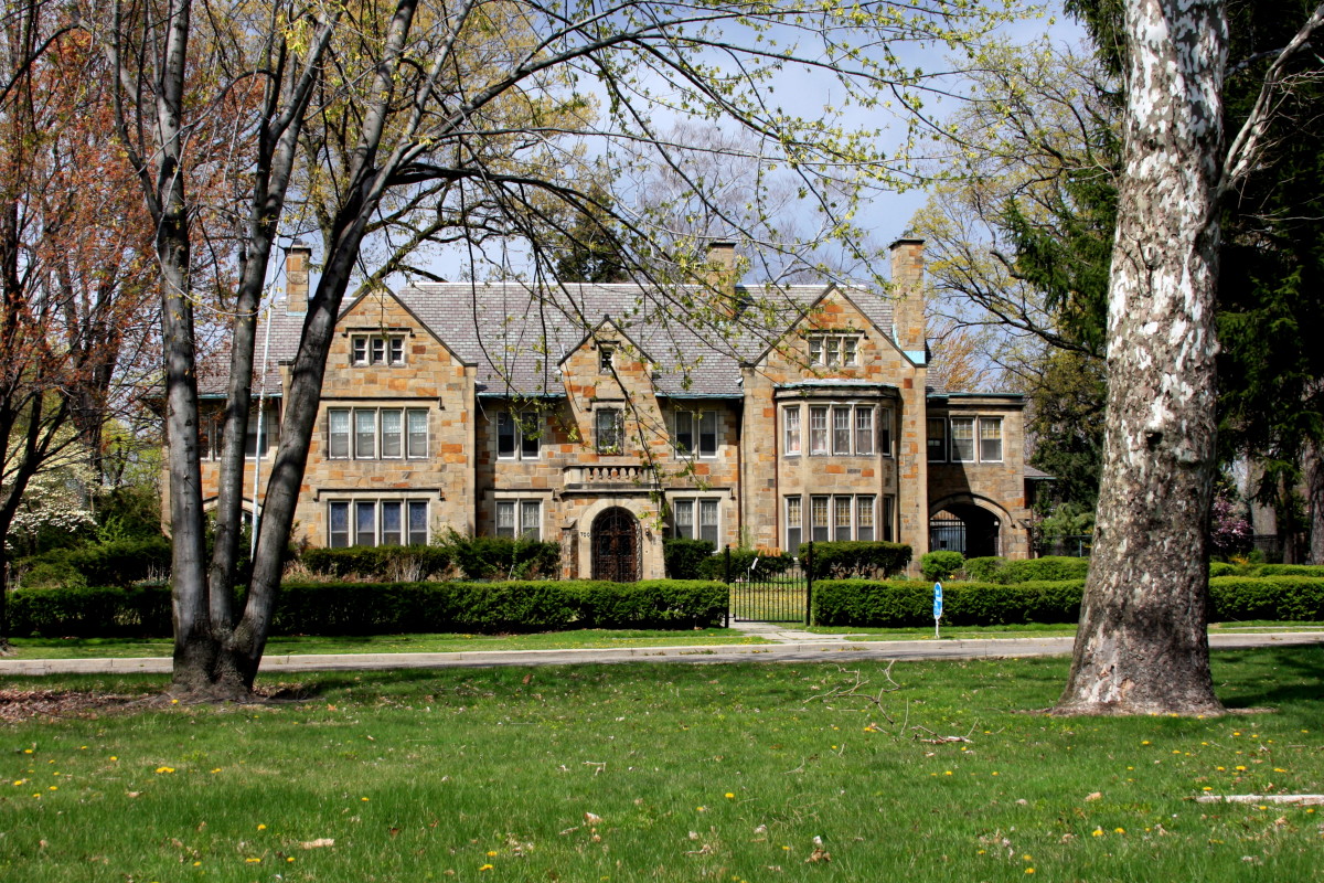 Mansions in Detroit's Historic BostonEdison District HubPages