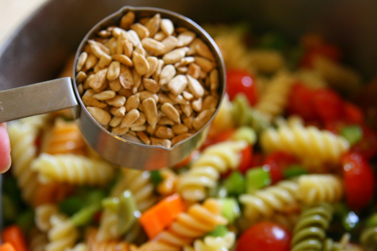 Easy Pasta Salad Recipe with Italian Dressing Delishably