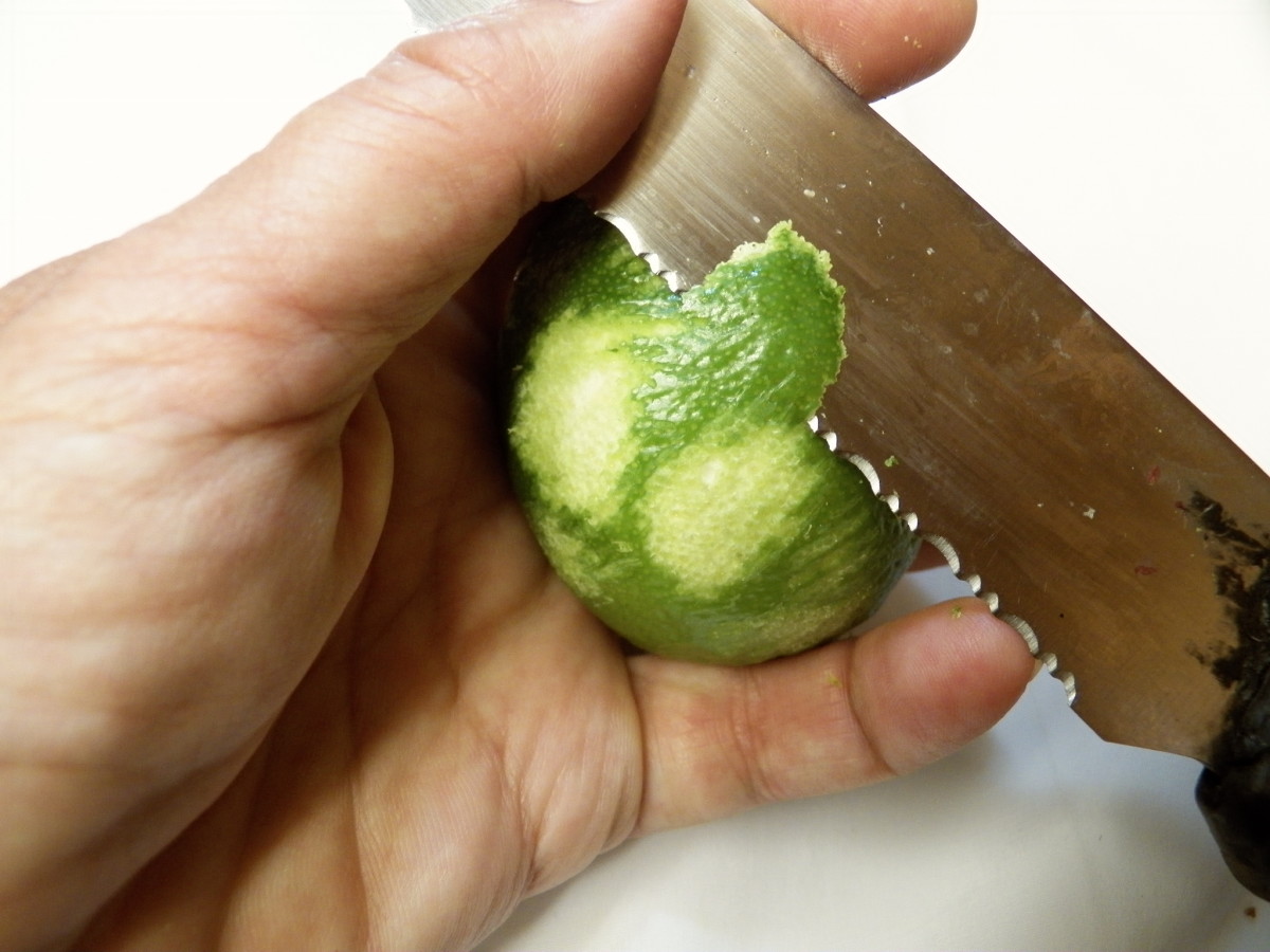 4 Ways to Zest a Lime Delishably