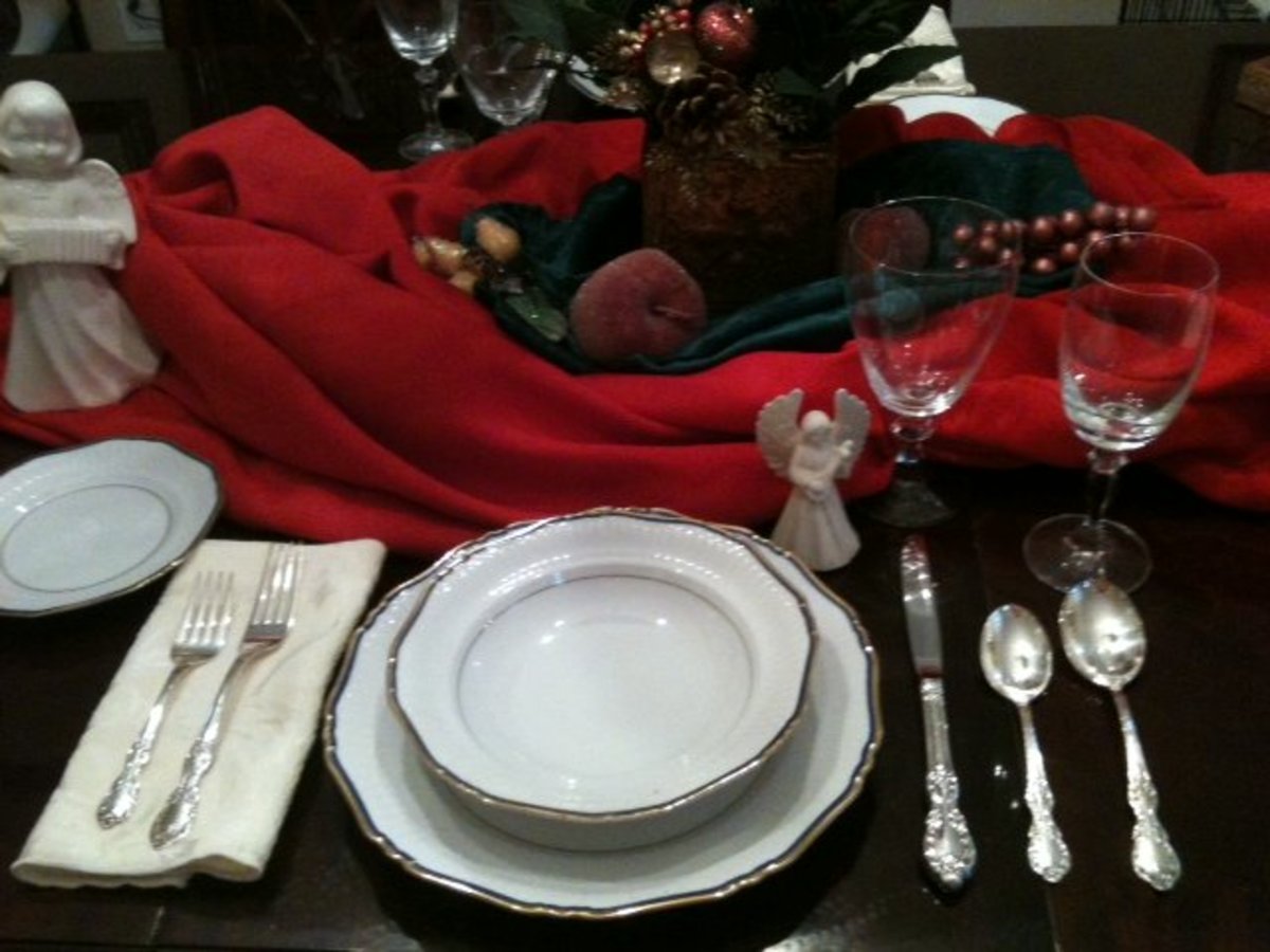 How to Set a Proper Table Setting for the Holidays or Any
