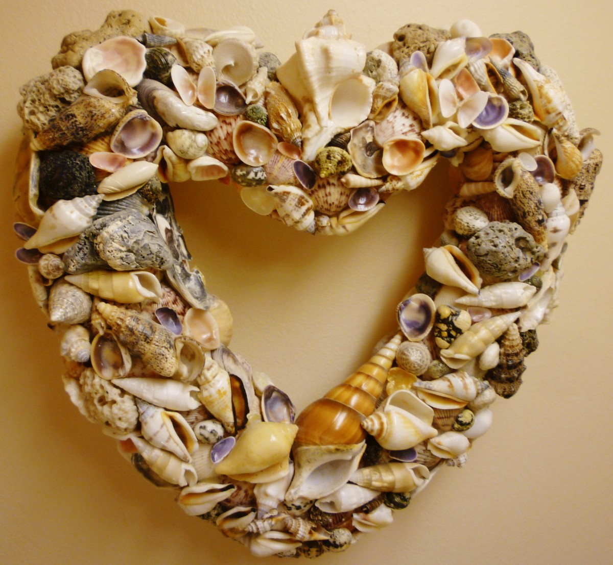 How to Make a Seashell Wreath