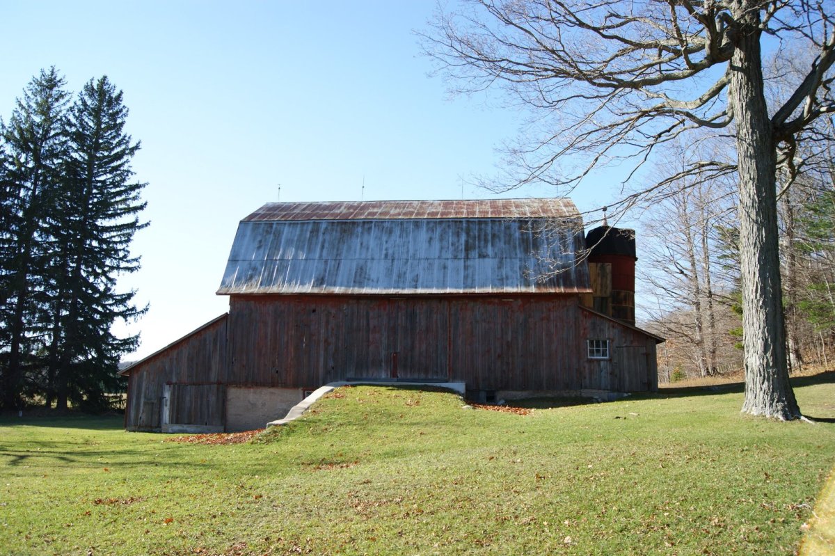 A Photo Essay of Old Barns HubPages