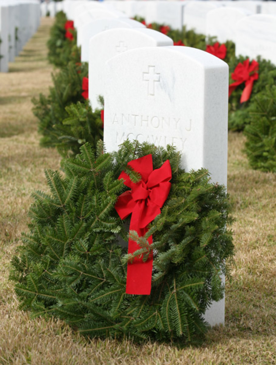 Free Christmas Clip Art Images Nativity, Wreaths, Trees & More